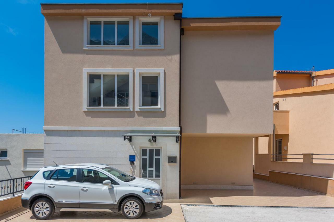 Apartments Naja Makarska Exterior foto
